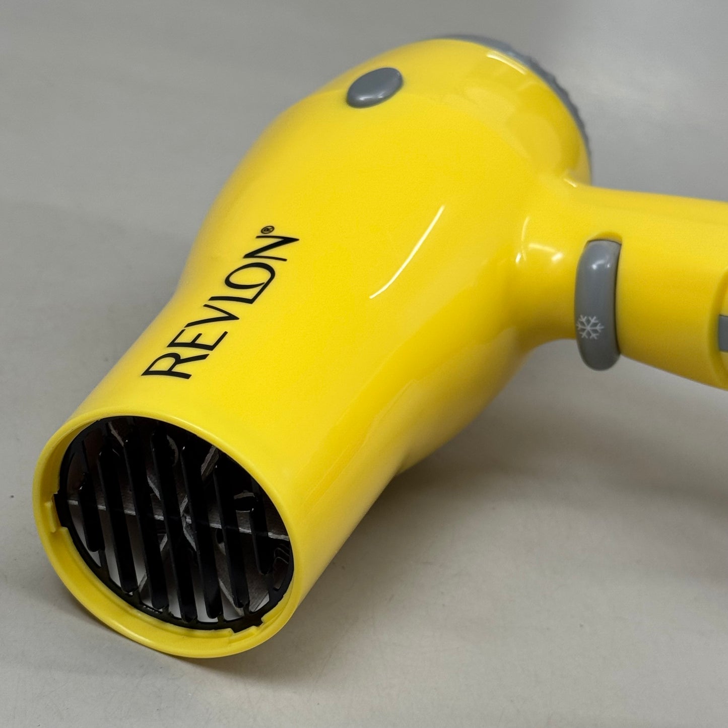 REVLON Super Lightweight and Compact 1875W Ionic Hair Dryer Yellow RV477