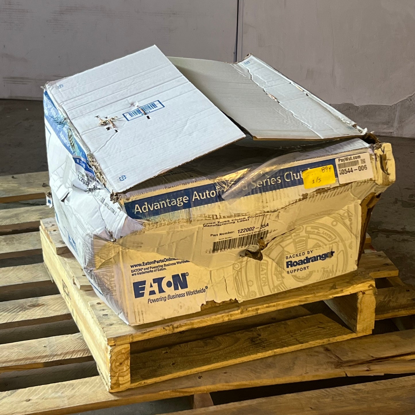 EATON Heavy Duty 15.5" Adjustment Free Clutch CLMT1400 EN-US (New Other, Distressed Box)