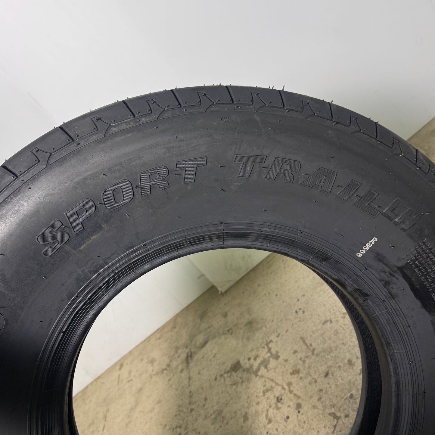 CARLSTAR Sport Trail LH Tire ST225/90D-16 DOT 3924 Black