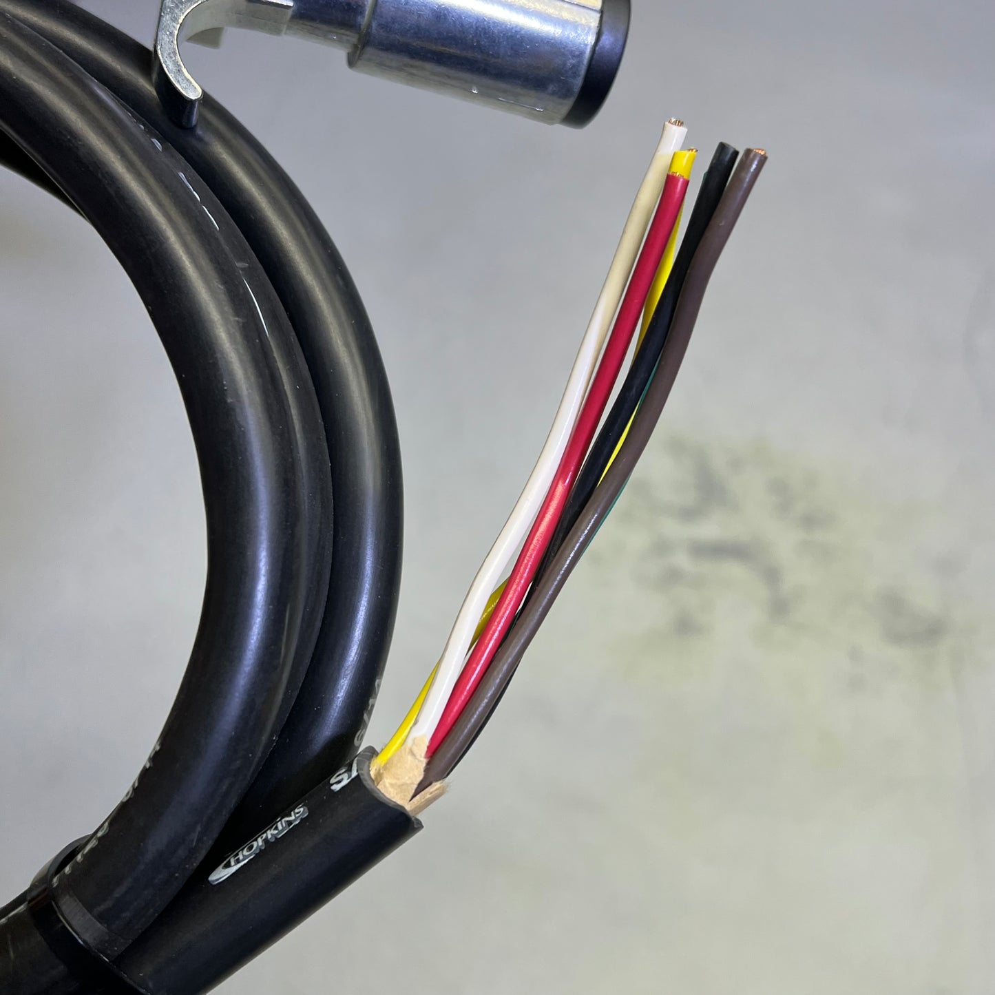 HOPKINS Towing Solutions 6 Round Connector w/ Jacketed Cable 8' Black 20136