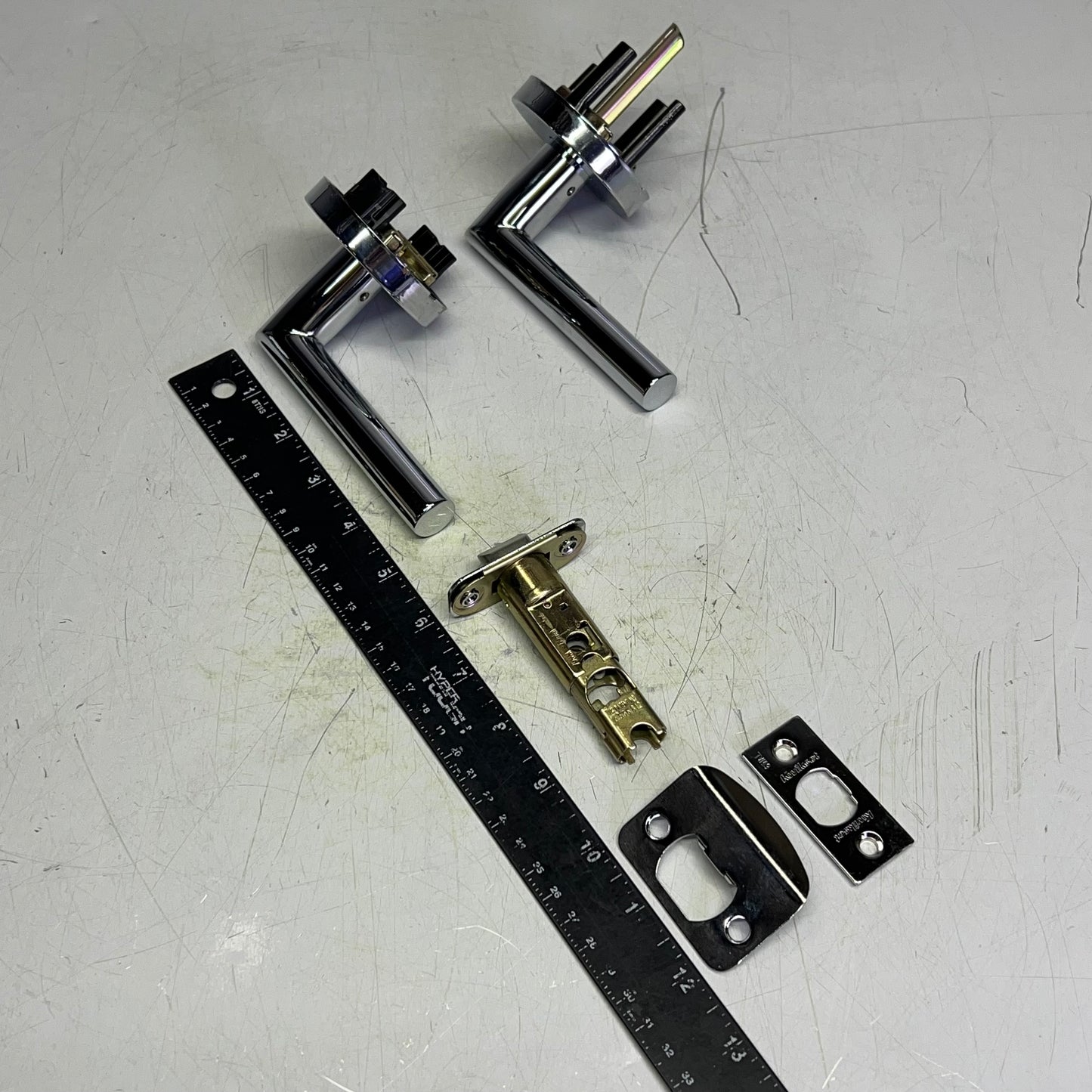 KWIKSET Milan Passage Hall/Closet Door Handle Polished Chrome 720MILRDT266ALRCS