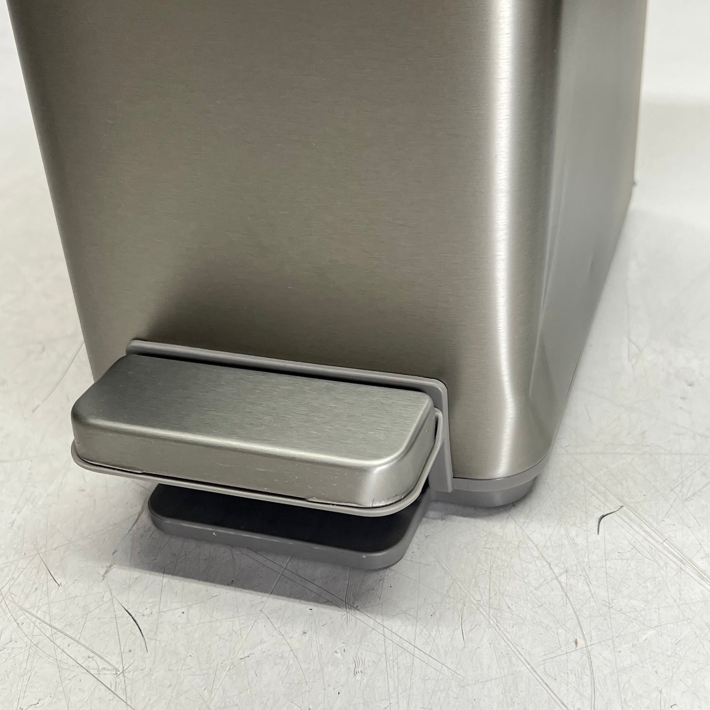 KOHLER (SET OF2) Stainless Steel Step Trash Can Quiet Close Lid 6 Liter (As-Is)