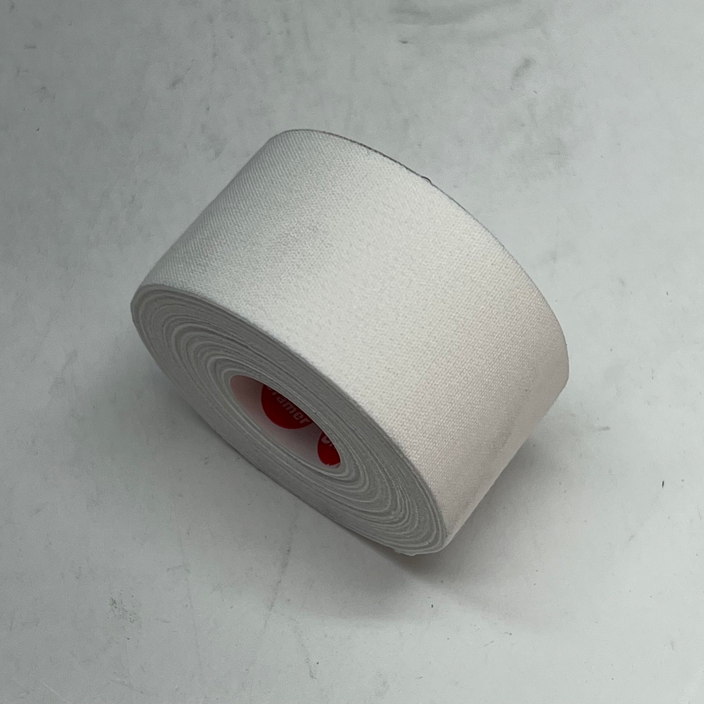 CRAMER PORUS (32 PACK) Athletic Tape 950 For Athletic Trainers 1-1/2"x15 YDS White 280950