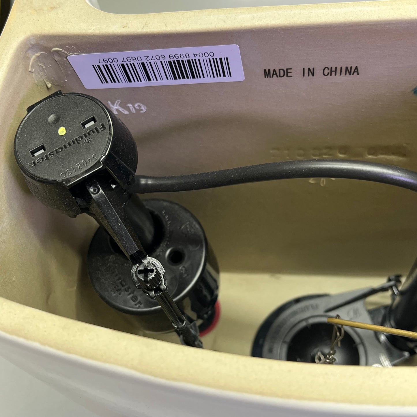 SLOAN Rough-In Toilet Tank W/ RH Trip Lever 1.28 GPF - 12" White 2104110 ST4110