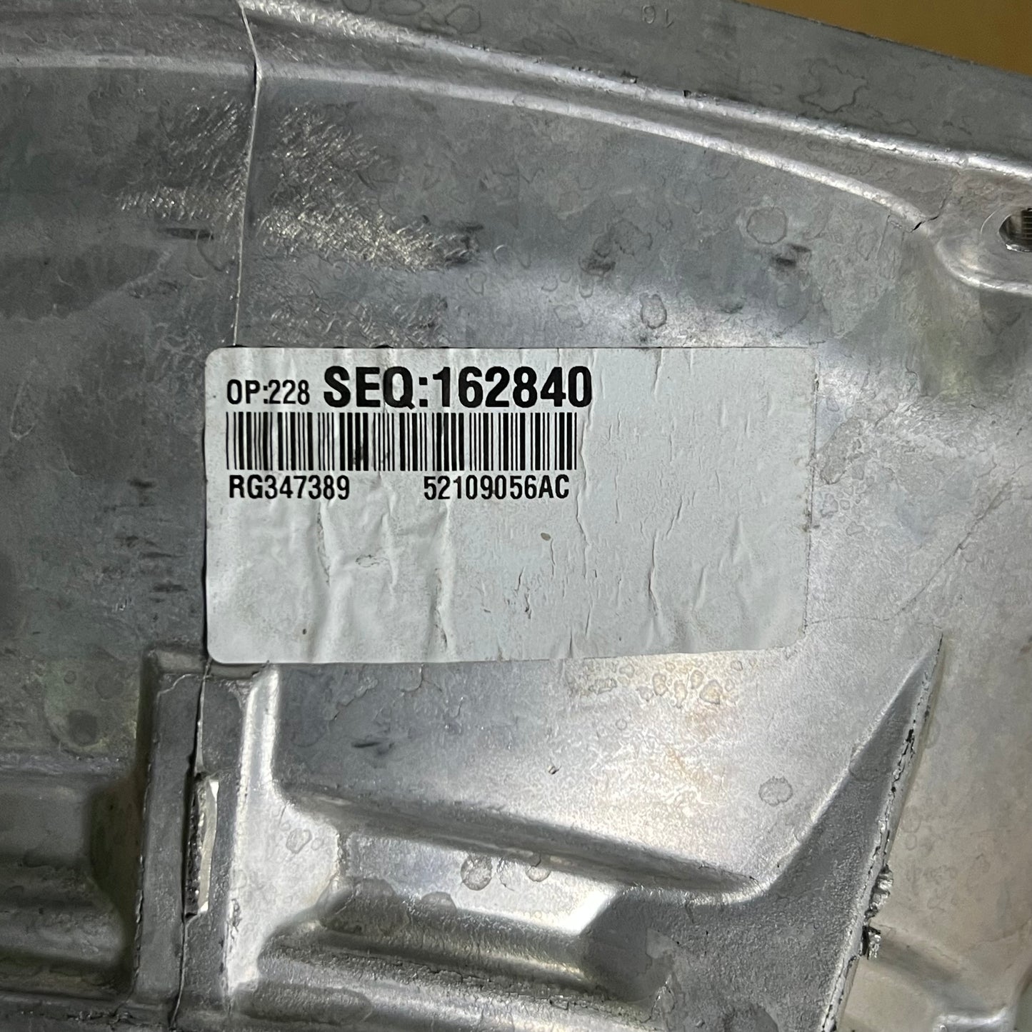 ZA@ MOPAR Torque Converter Transmission Kit Sz 27" L X 15.5" H 52109056AC-001 (Used As-Is)