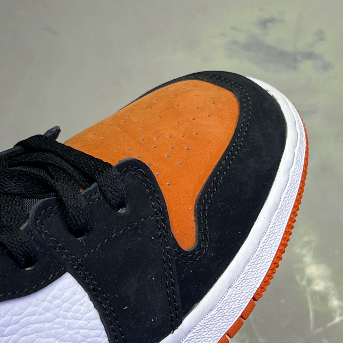 NIKE Air Jordan 1 Low Shattered Backboard Boys Sz 7Y Orange/Black (Pre-Owned)