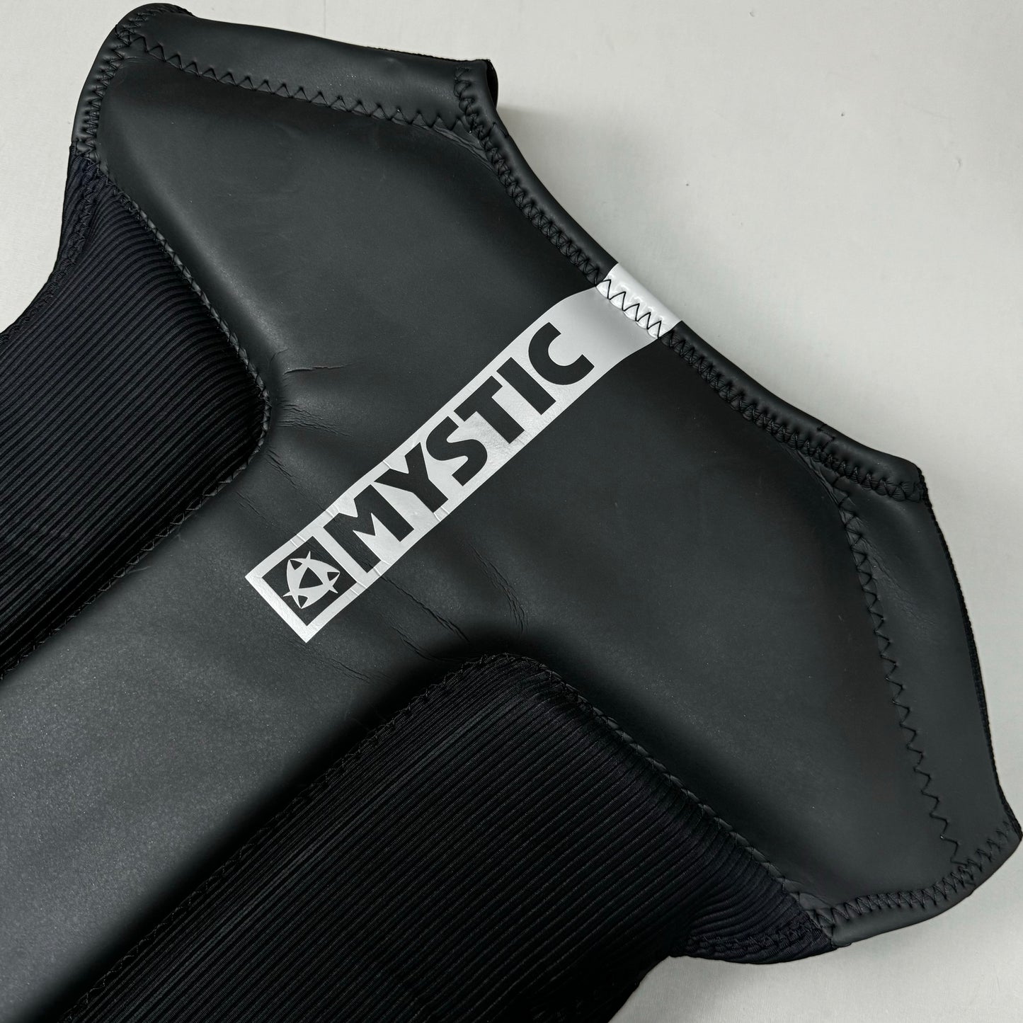 MYSTIC Block Impact Vest YKK Front-Zip & Clash Foam Sz XL Black 35005.200107