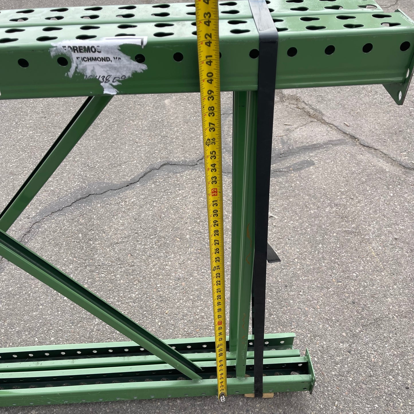 Z@ HUSKY RACK & WIRE Pallet Racking Uprights 16’ x 42.5” x 3.5” Green
