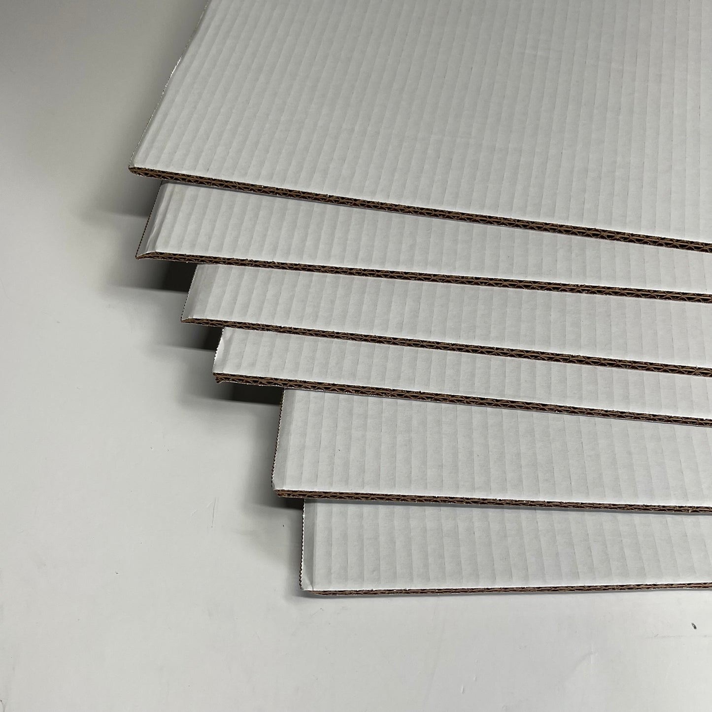 ROYAL BRITES (2 PACK) Tri-fold Project Display Board  28"x40"  White 26790