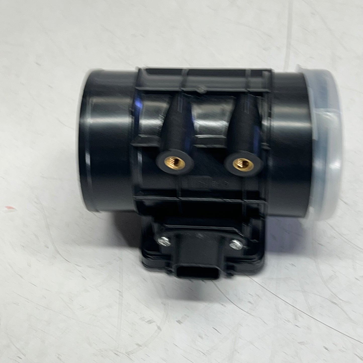 BLUE STREAK Mass Airflow Sensor for Chevrolet, Mazda & Suzuki Models MF21032N