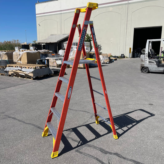 Z@ WERNER Podium Max Fiberglass a Frame Step Ladder 5-11 ft, 300 lbs cap Orange PD6205