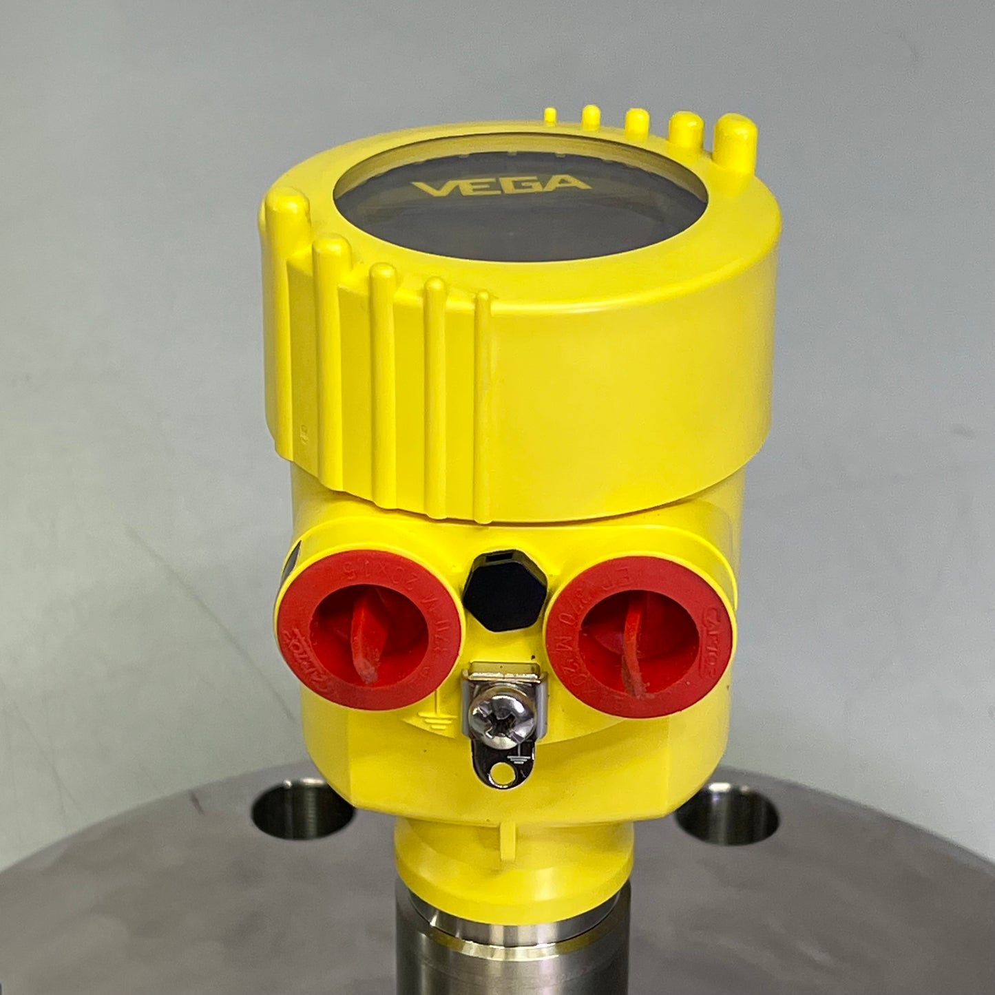 VEGA PLUS 64 Radar Sensor Precise Signal Focusing 120 db PS64.IXTTDAHXKNXXX