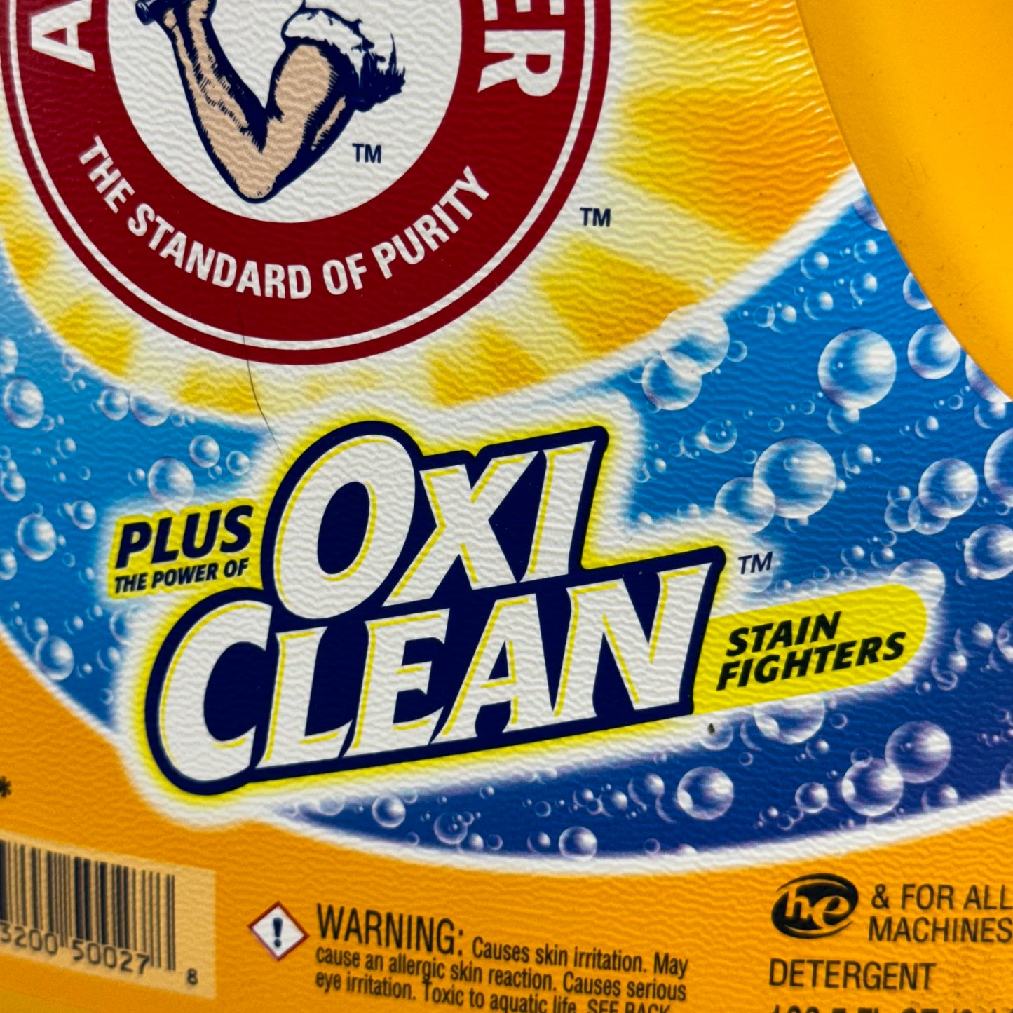 ZA@ ARM & HAMMER (4 PACK, 100.5 oz Each) OXI CLEAN Fresh Scent Laundry Detergent (Damaged Bottles)