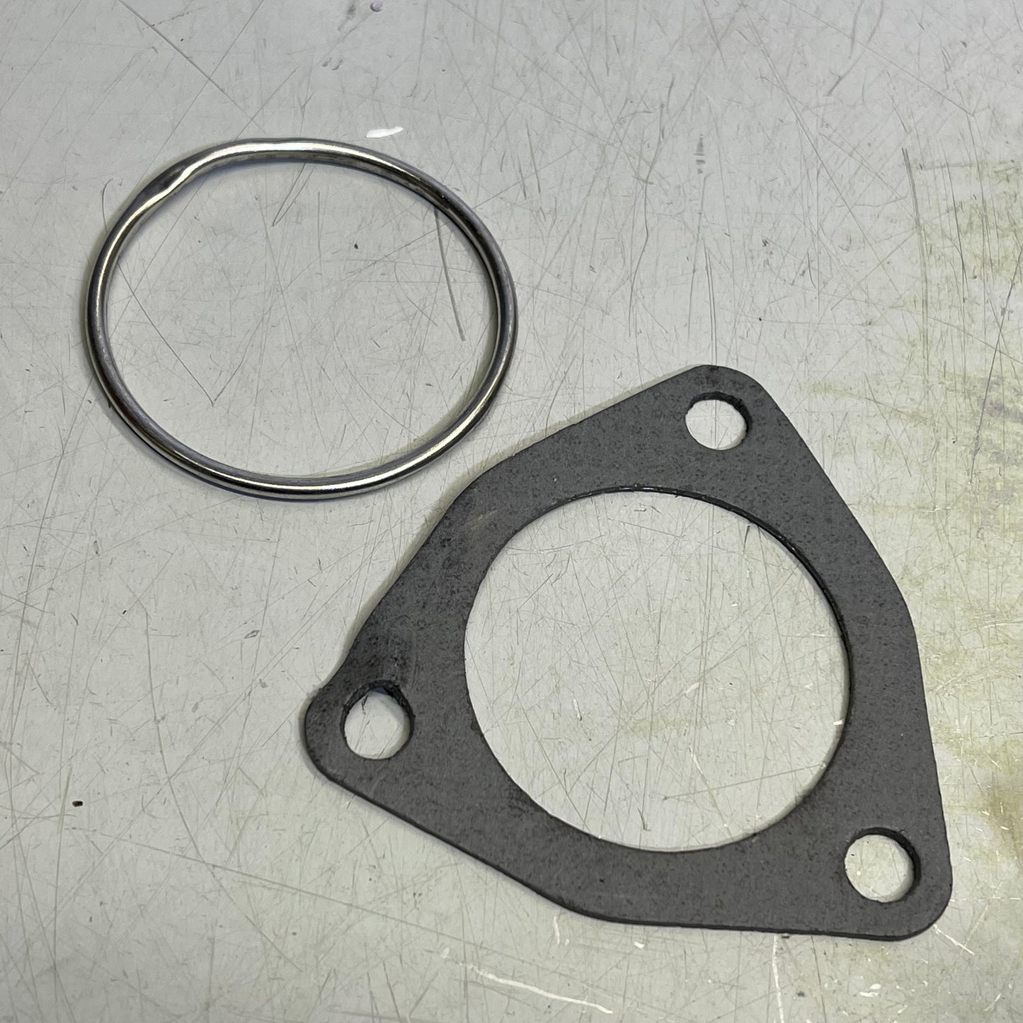 Catalytic Converter For 2011-2015 Buick Verano & Regal Grey 452231SY (As-is)