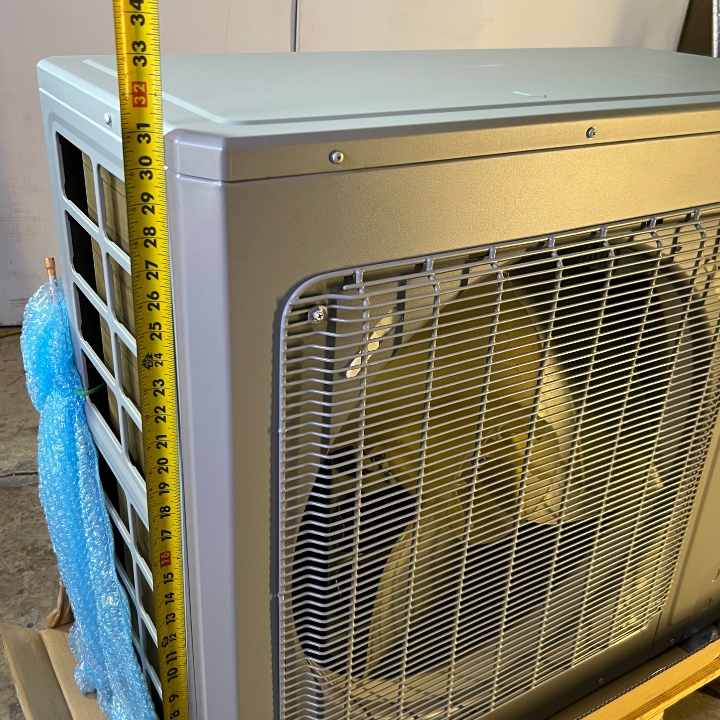 MRCOOL Split Type Air Conditioner Outdoor Unit 36000 BTU 208/230V - MDUCO18024036 (New Other, Minor Bent Fins on Condenser Coil)