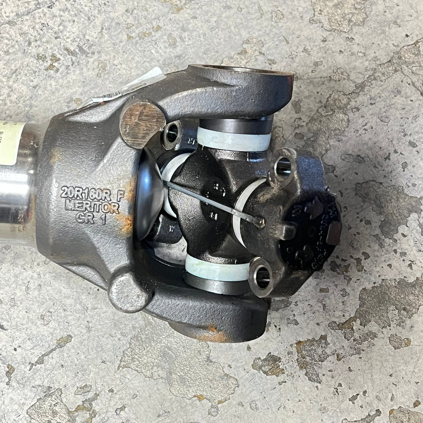 MERITOR RPL20 Series Genuine Tandem Interaxle Drive Shaft 20RHS003B043 (Used)