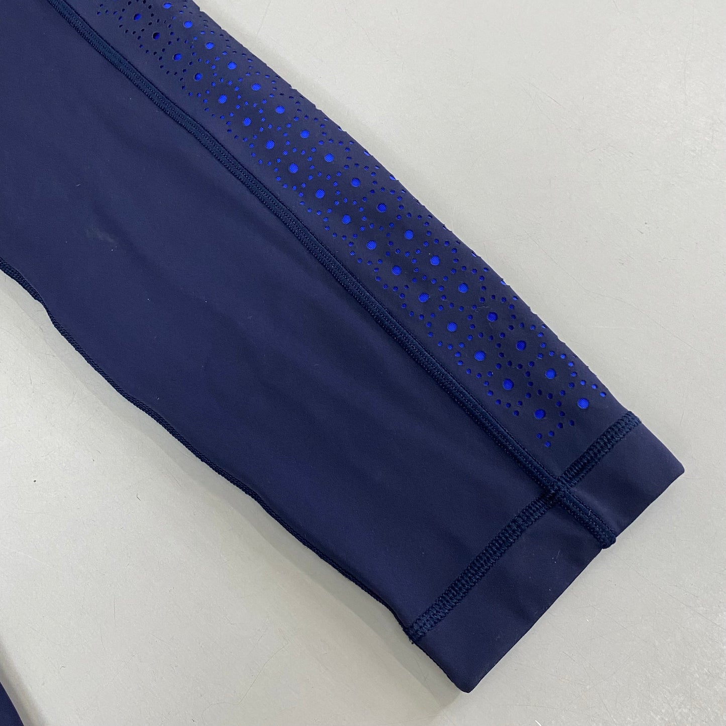 LULULEMON Heavyweight French Terry Pants Women's SZ 6 Navy Blue W/ Light Blue