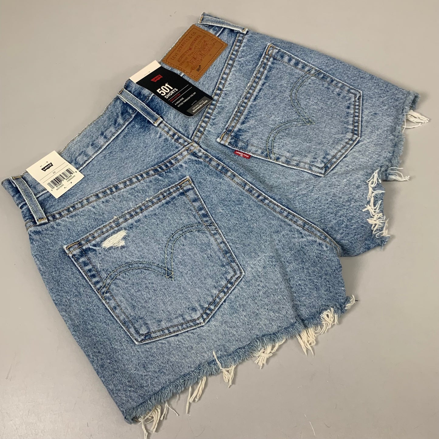 LEVIS 501 Original Fit High Rise Shorts Medium Wash Women's Sz 26 Mega Vibe Blue