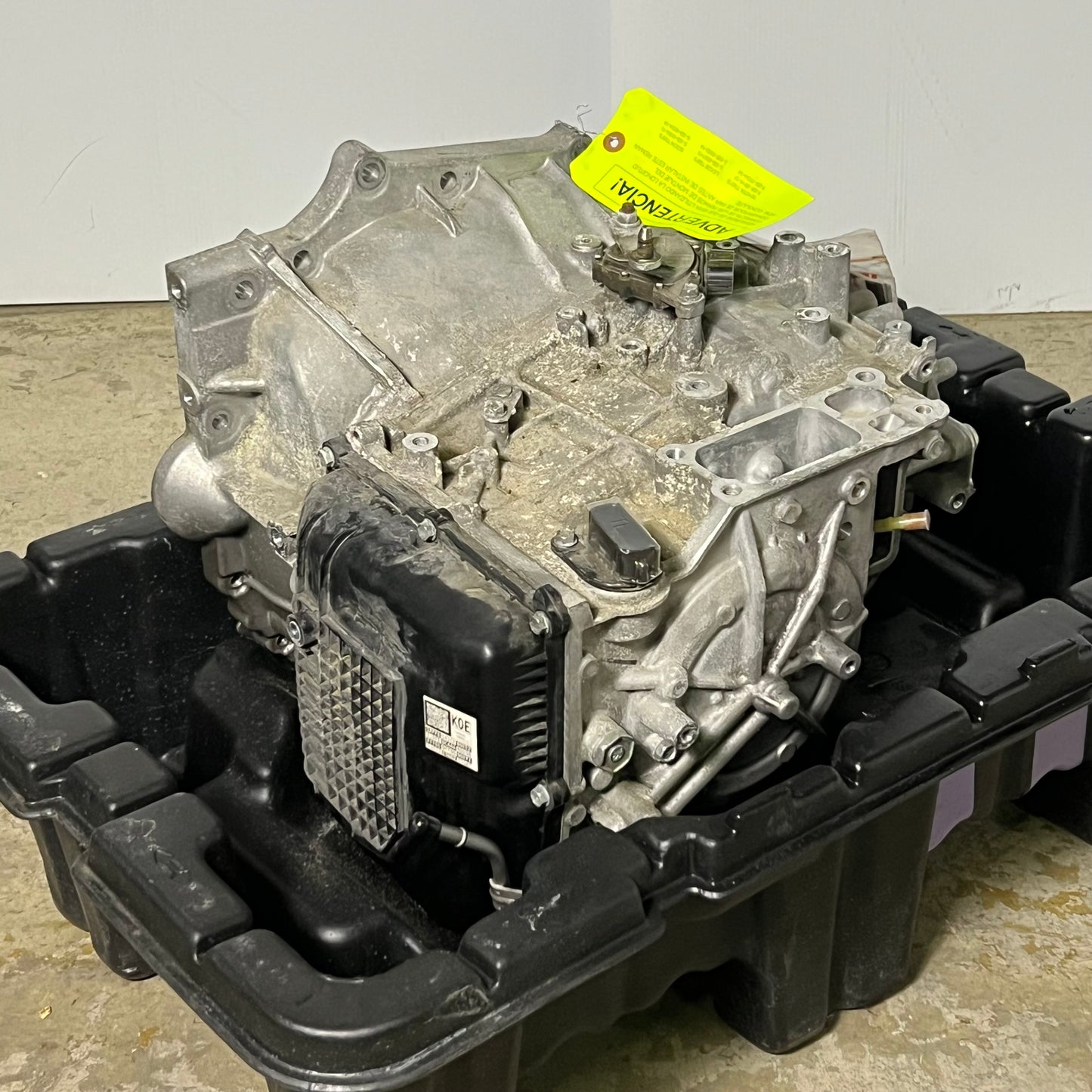 TOYOTA Automatic Transmission Sz 19" L x 15" W x 14" H 30510-0R080-84