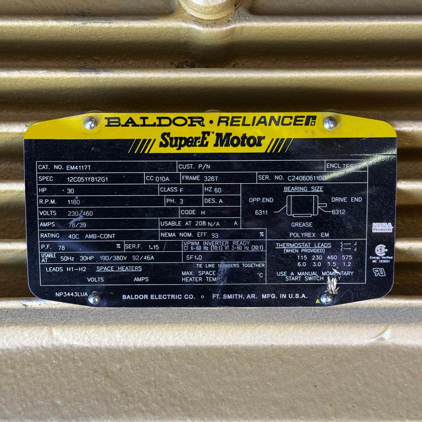 BALDOR RELIANCE Super E Motor 30HP 230/460V 16"H x 31"L Gold EM4117T (New Other, Cosmetic Damage)