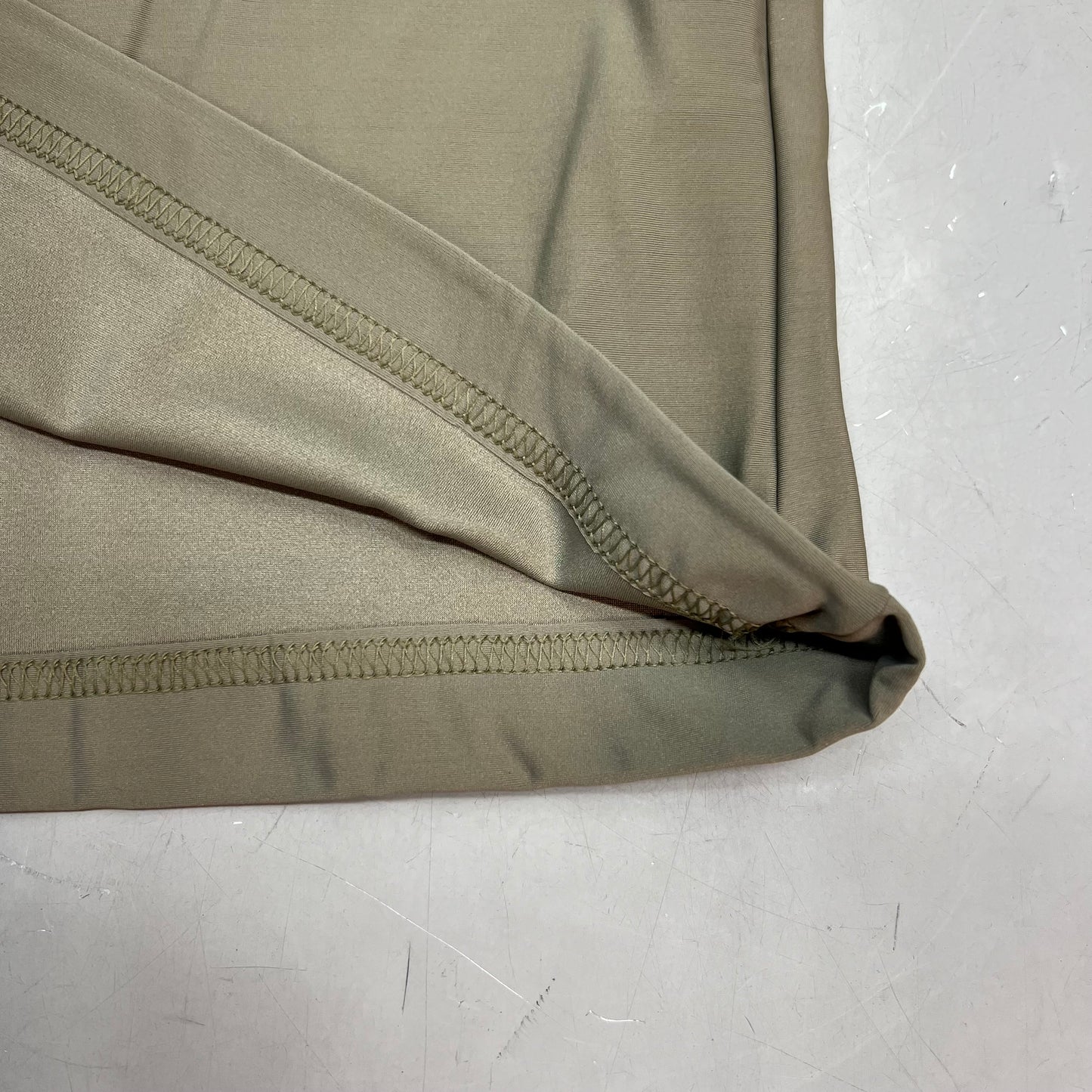 DUKE DRI Nylon/Spandex Tight Fit Military T-Shirt Men's Sz L Coyote Tan T45499BG
