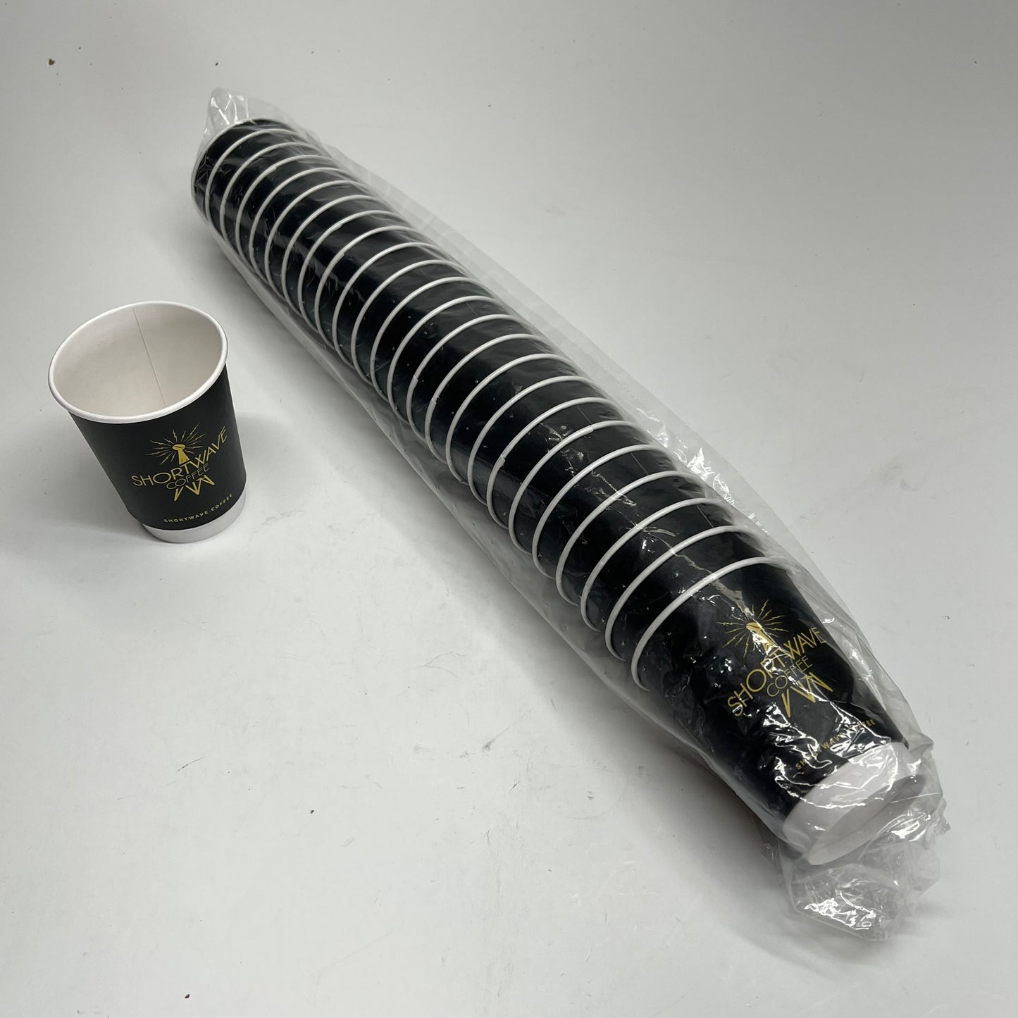 ZA@ SHORTWAVE COFFEE (25 PACK) Disposable Hot Beverage Cups  4"x3.5" Black/White