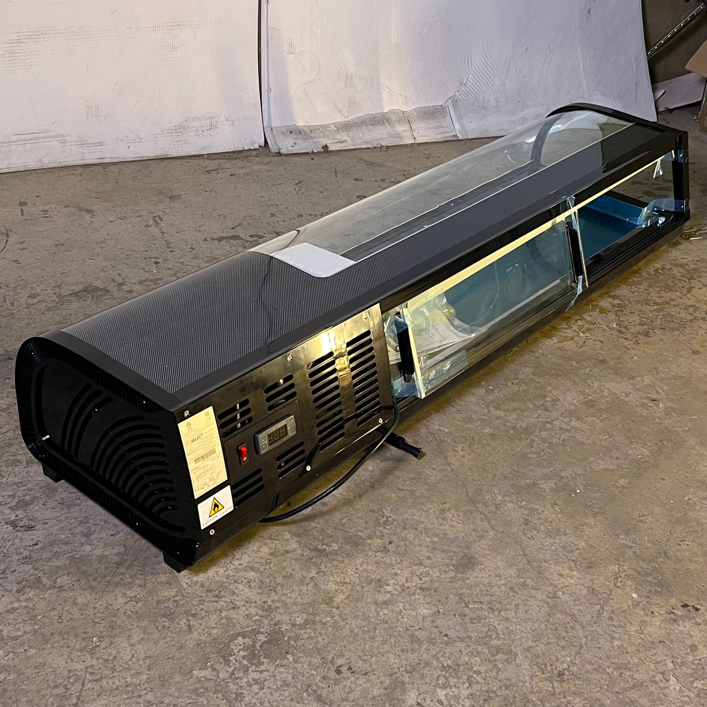 EMPEROR'S SELECT CSD-60 Countertop Refrigerated Sushi Display Case 115V 1/6HP Sz 60"W x 2 3/4 cu. ft. 478CSD60HC