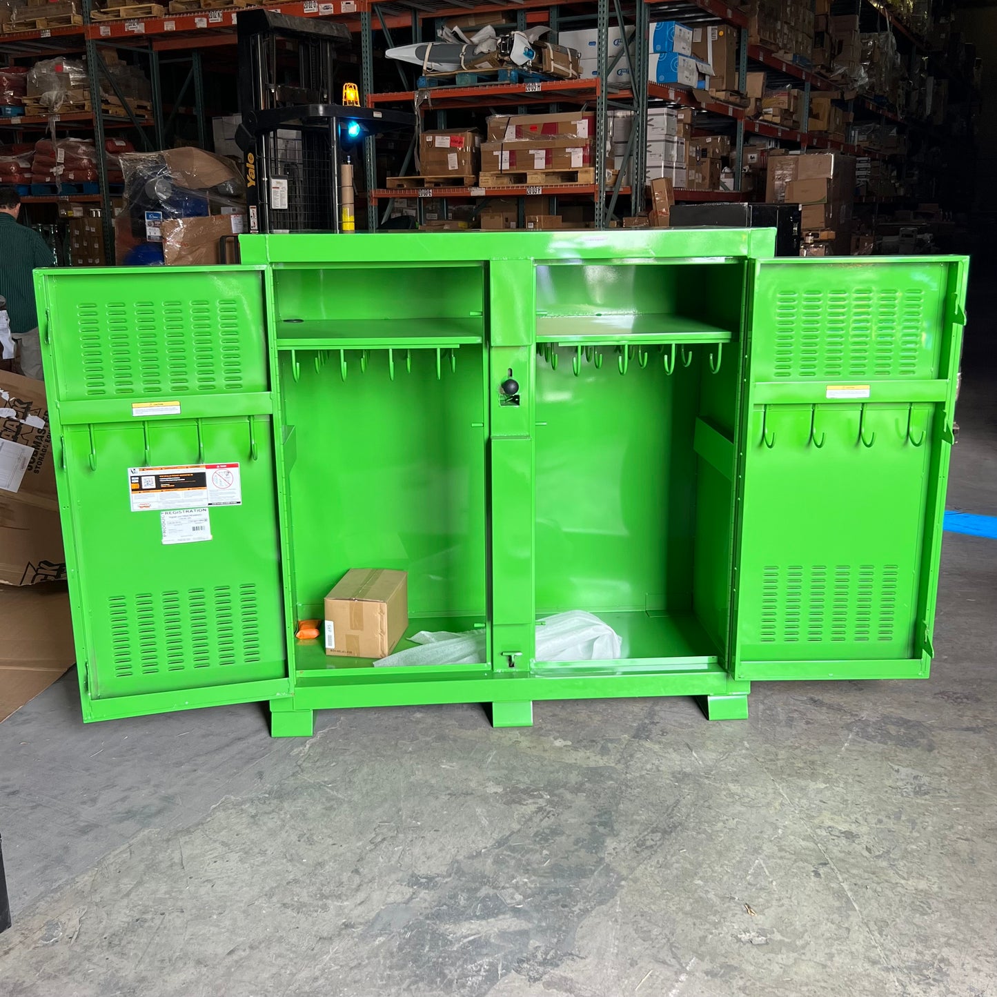 KNAACK Jobsite Cabinet Proprietary Recessed Padlock 59.4 cu ft, Green 139-SK-02 (AS-IS, Cosmetic Damaged)