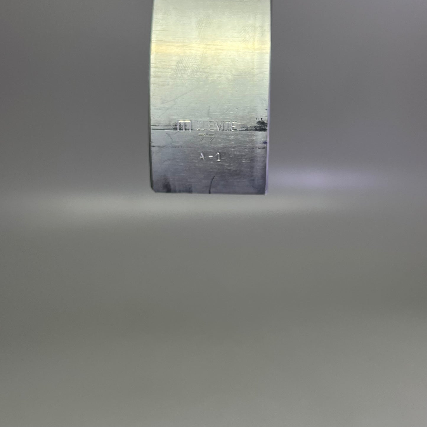 MAHLE Clevite P-Series Main Bearing Set For Ford Made In USA Part MS-863P