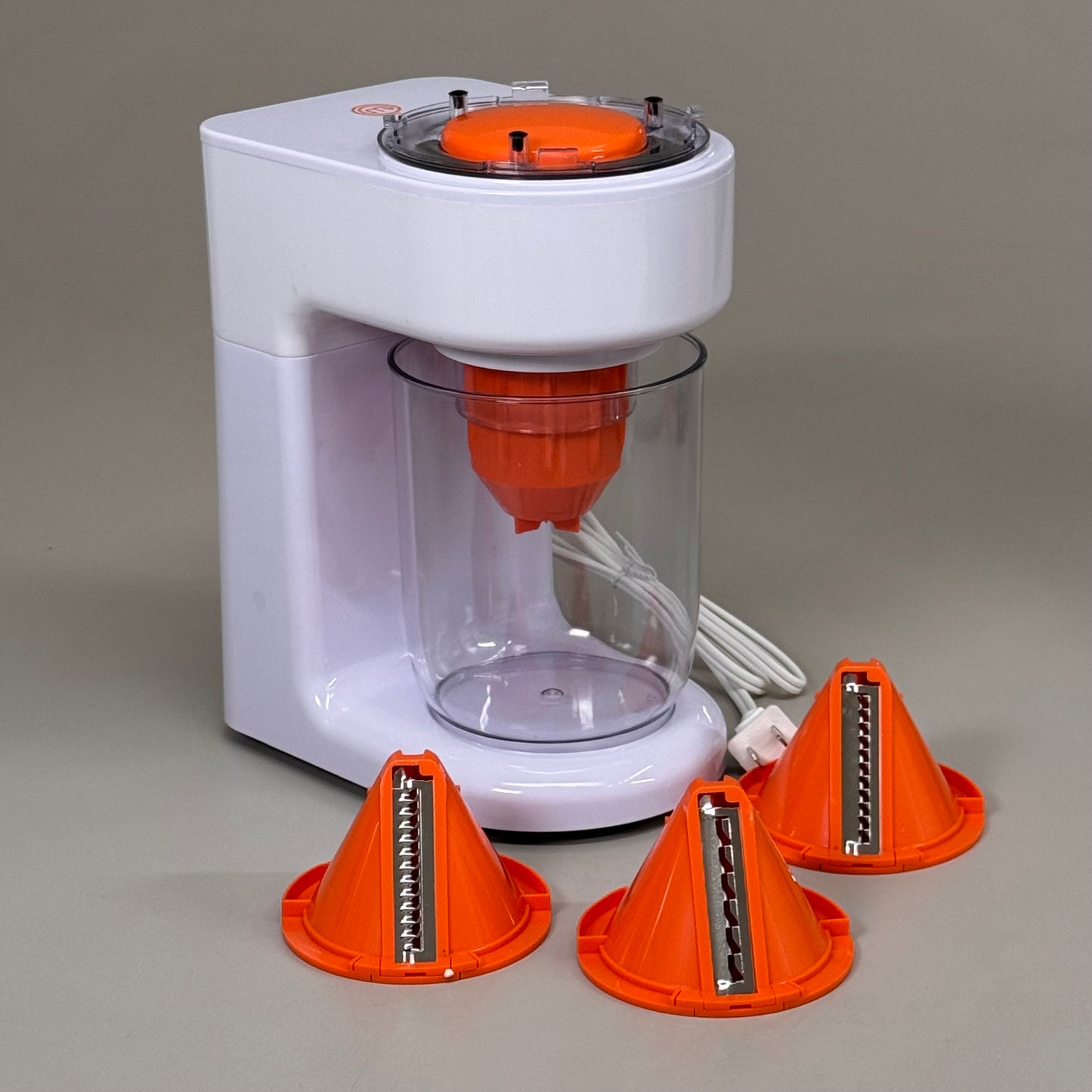 MASTERCHEF Electric Spiralizer includes 3 Spiral Blades 12" x 9.5" White/Orange