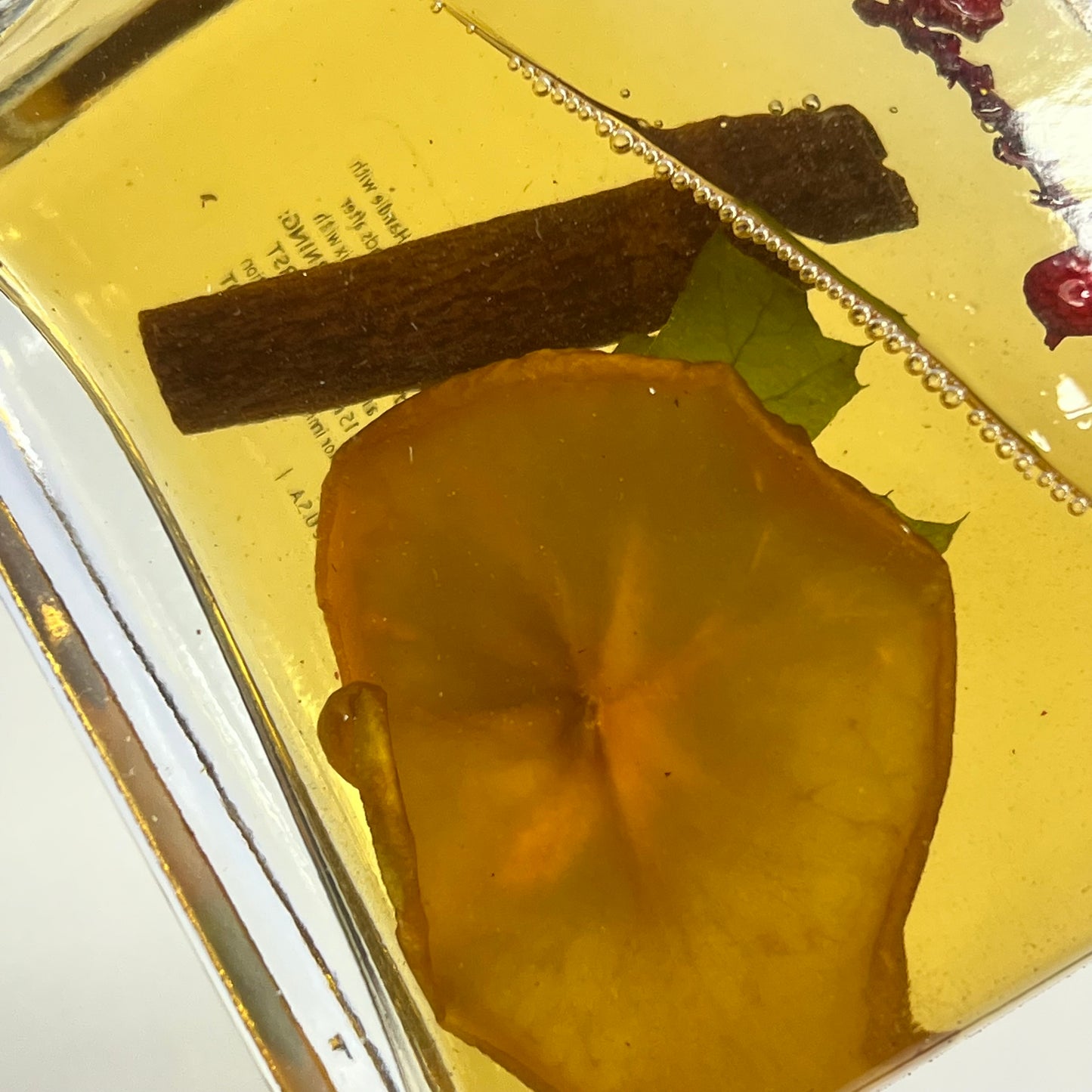 ANDALUCA Apple Cinnamon Reed Diffuser Botanical Fragrance 7.5 fl oz  Amber