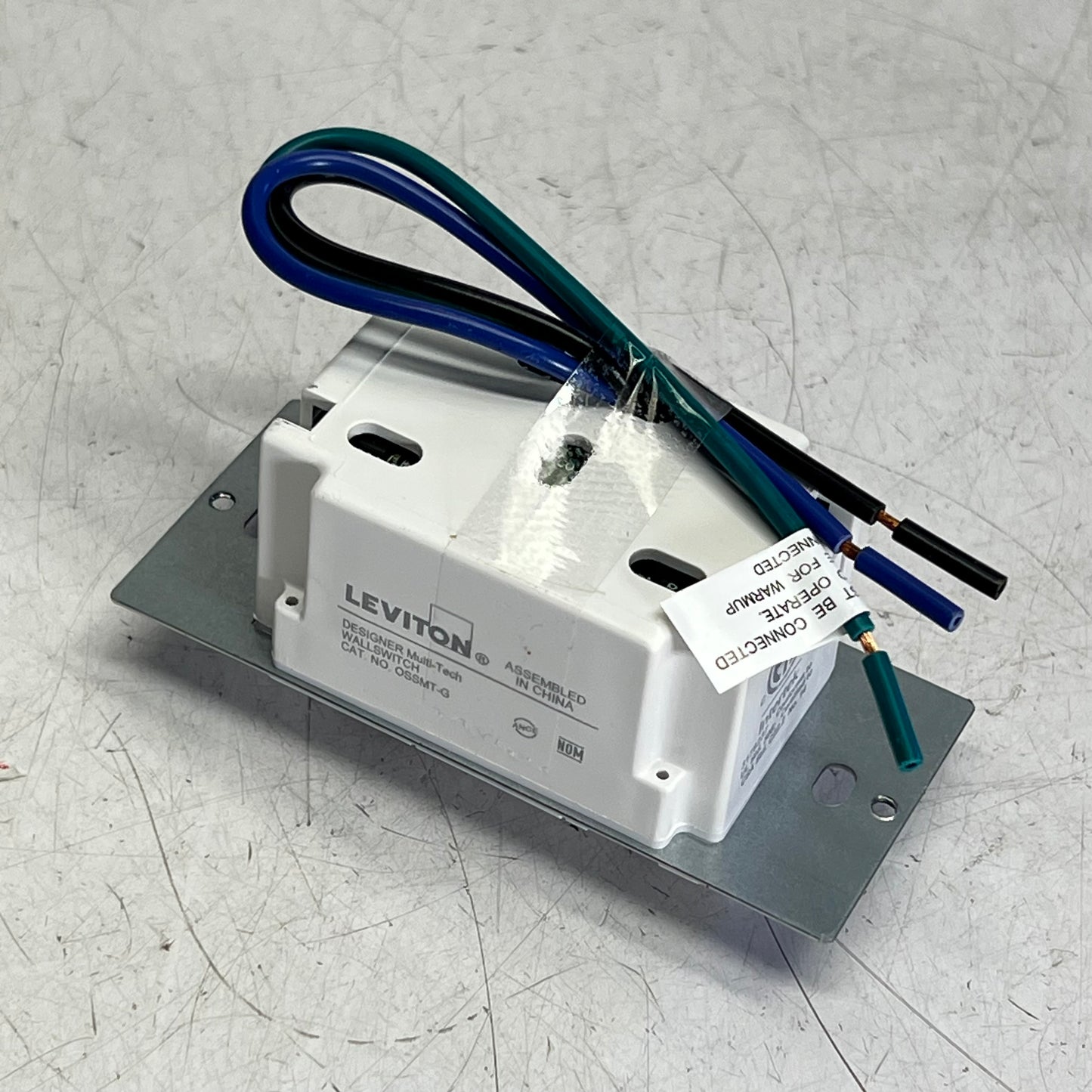 LEVITON  Wall Box Occupancy Sensor Multi-technology  120-277V 2400SF OSSMT-GDW
