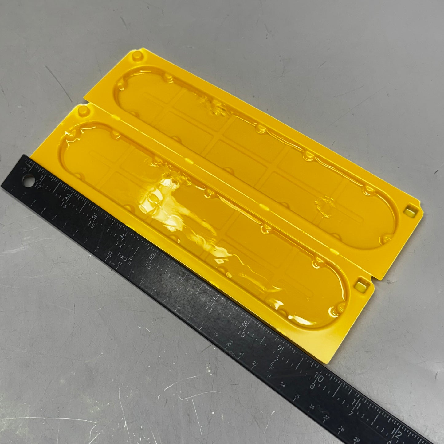 JT EATON (2 PACK of 4) Stick-Em Large Spider And Cricket Glue Trap Yellow PM844