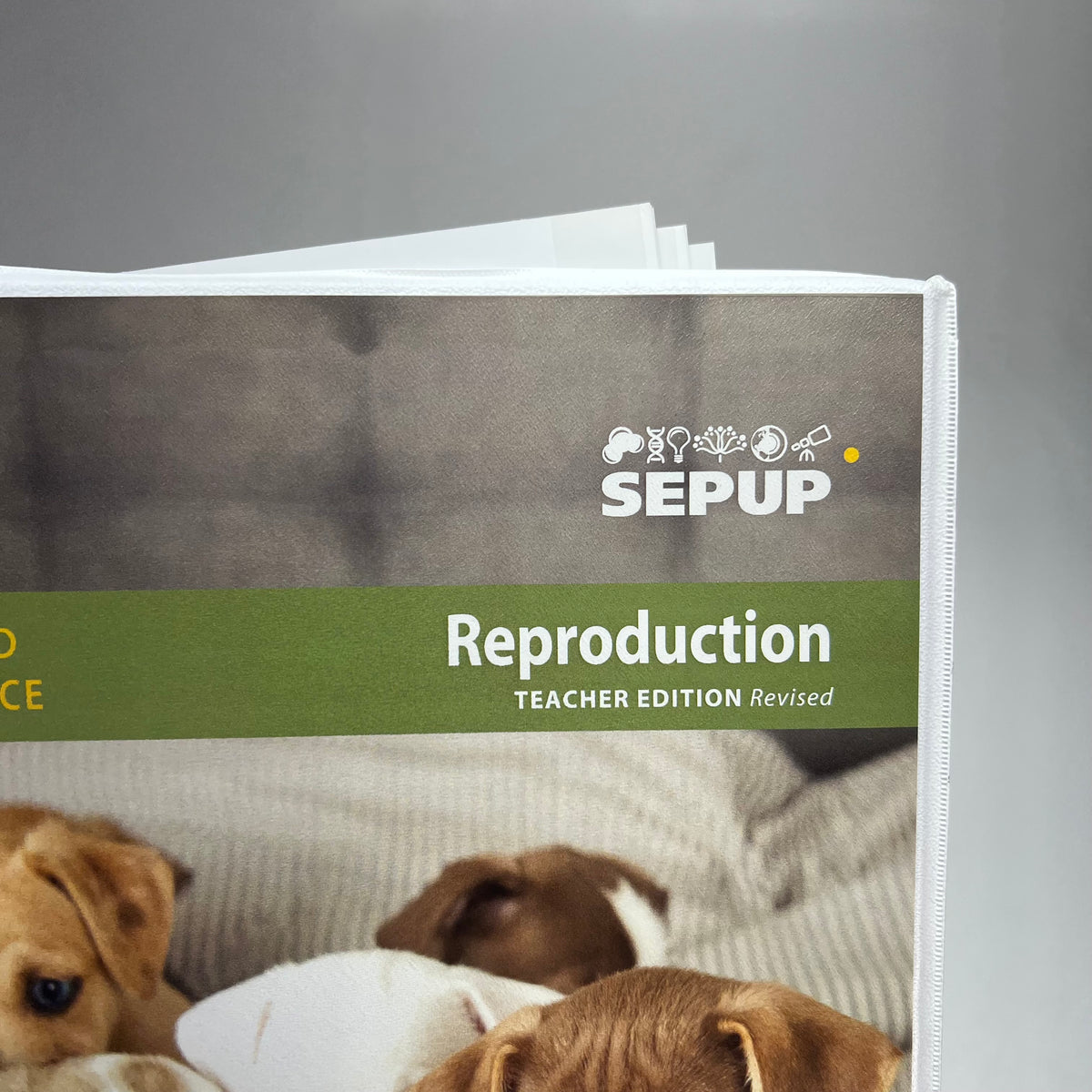 LAB AIDS Issues & Life Science Reproduction Teacher Ed Revised 3rd Ed W/ Binder