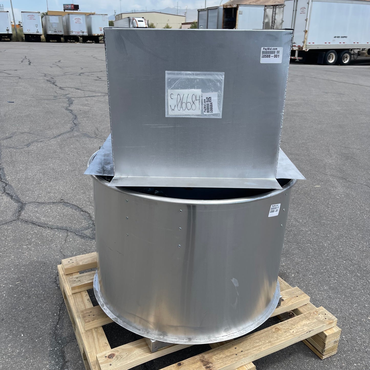 Z@ NAKS Centrifugal Upblast Exhaust Fan, 28B Belt Driven 20260408 (New)