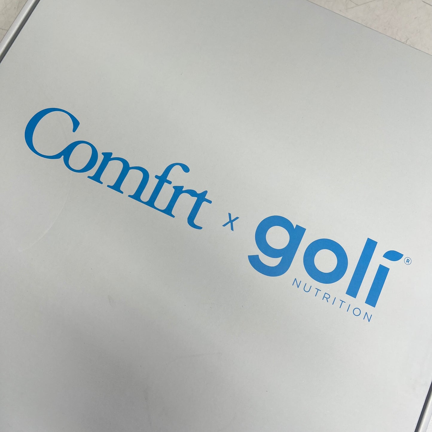 COMFRT X GOLI NUTRITION Travel Essentials Hoodie Women's Sz XL Goli Blue KJHU251