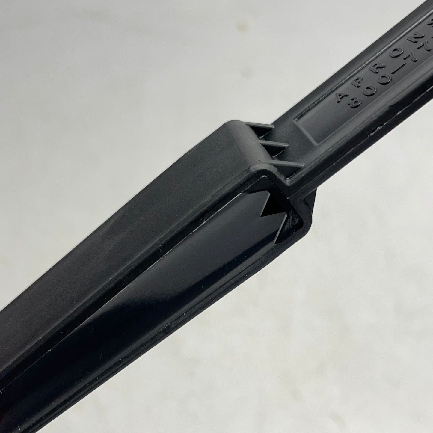 APRONS (10 PACK) High Impact Plastic Material Tote Markers  8"x1.5" Black 023B