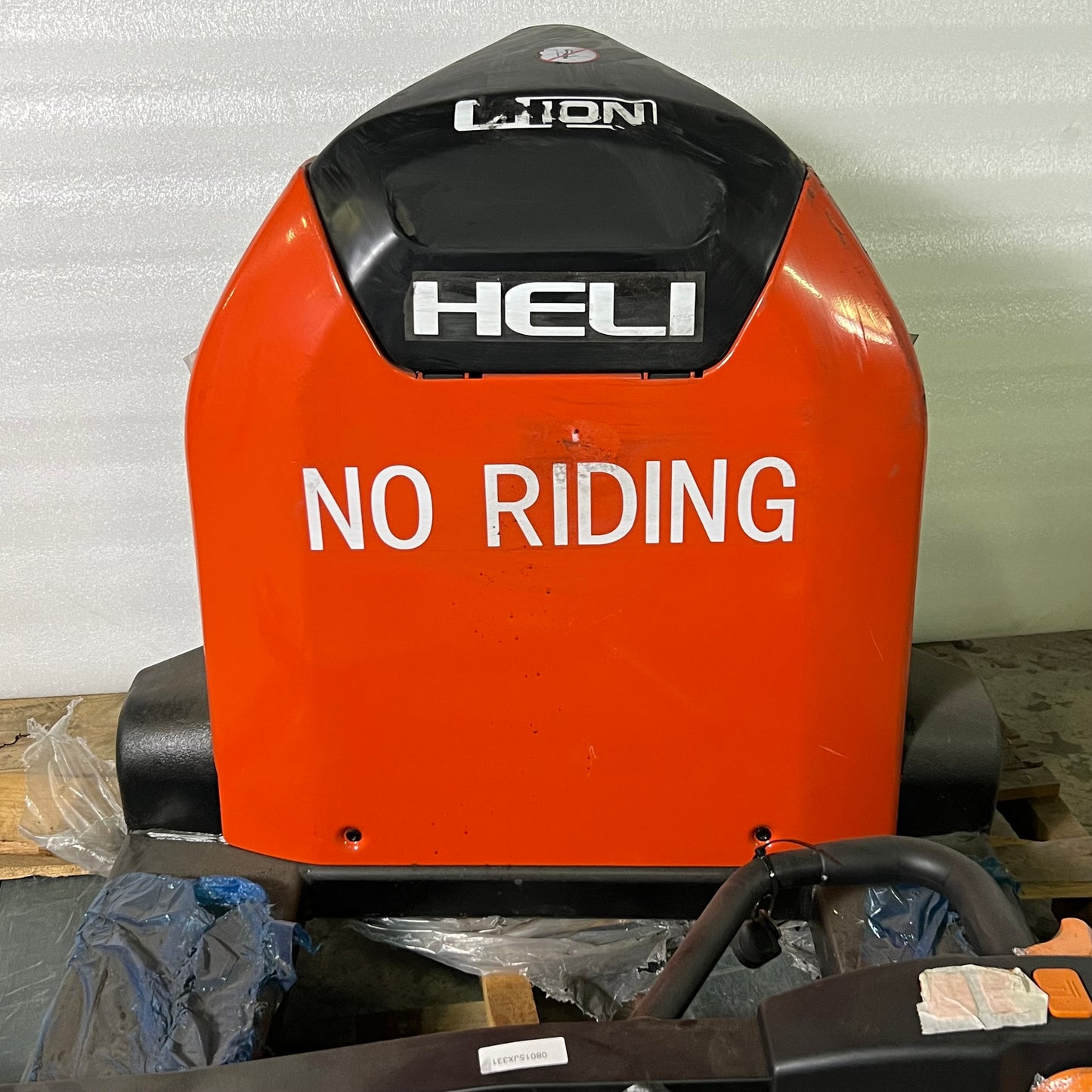 HELI Fully Electric Pallet Jack Truck 3300 lbs Sz 27" W x 60" L CBD15J