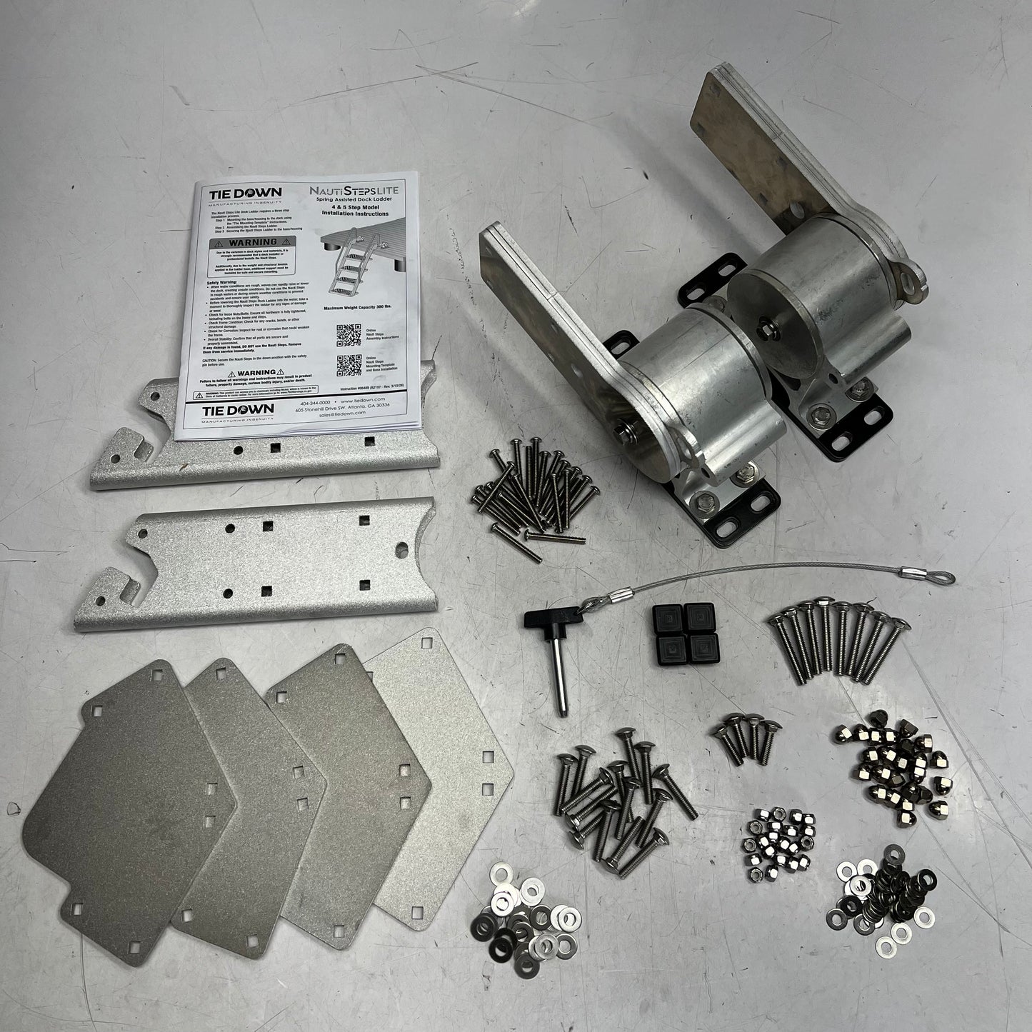 TIE DOWN Nauti Steps Lite Steps Hardware Kit & Mounting Bracket/p|ivot Hinge