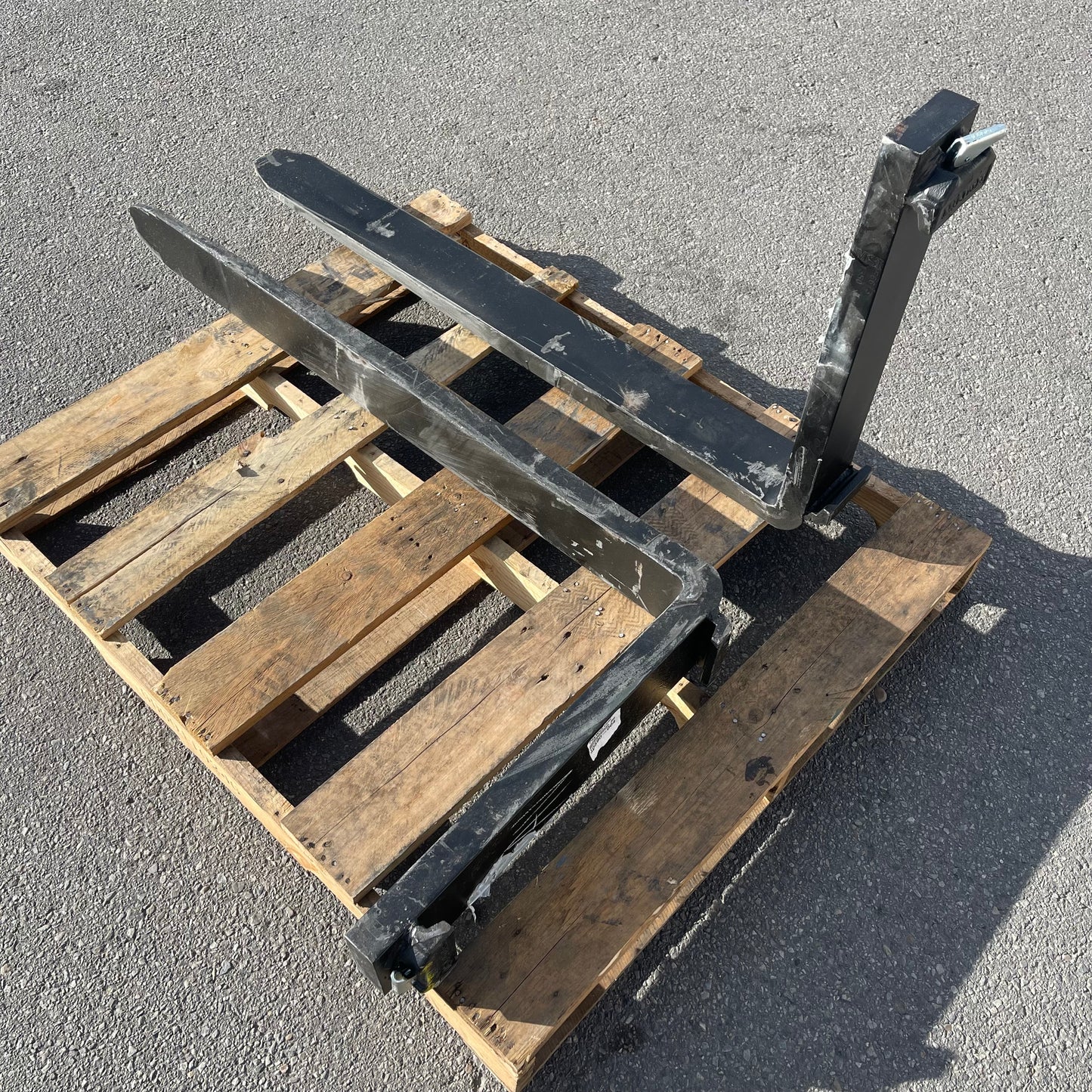 Z@ UNBRANDED Heavy-duty Forklift Forks 50”x5" (Used)
