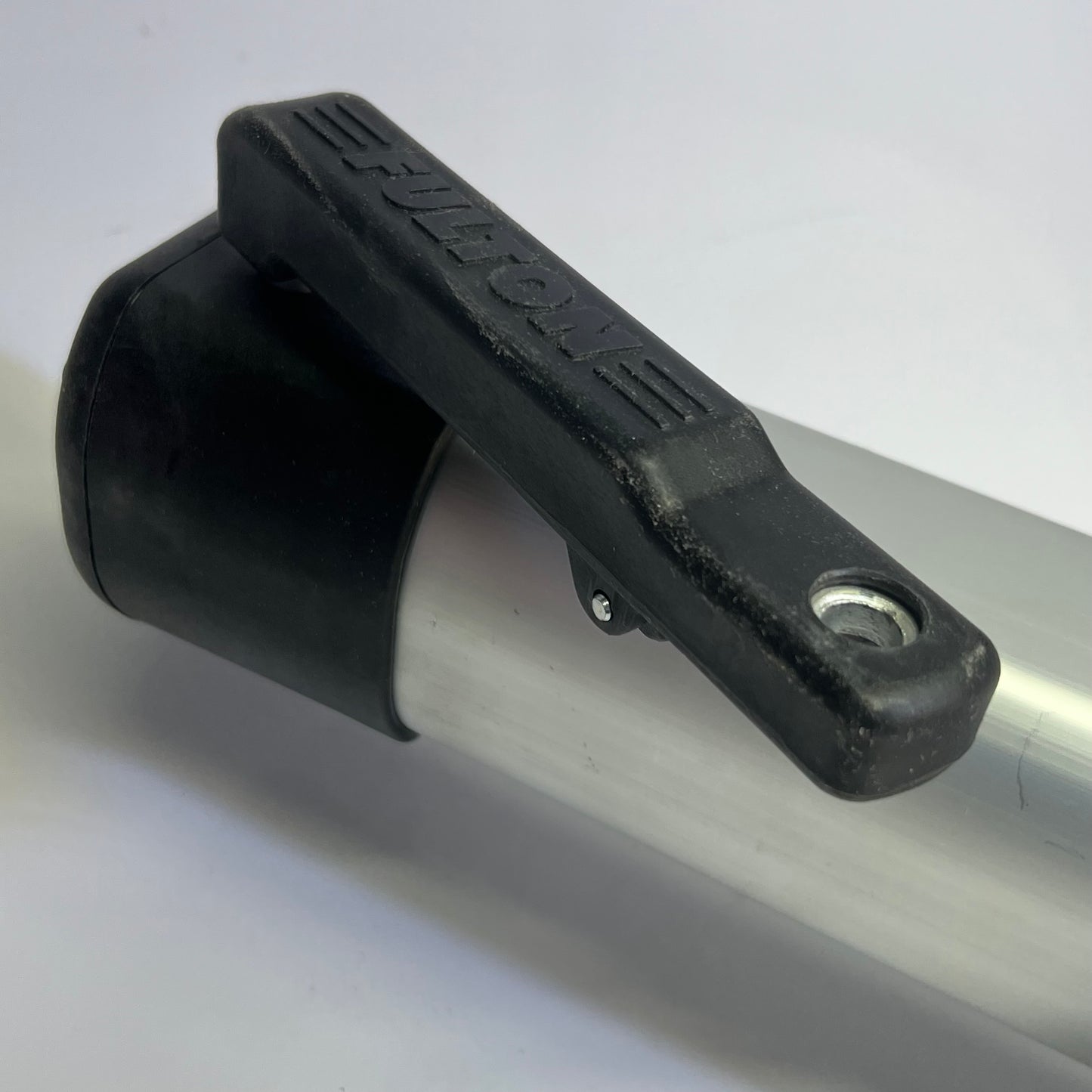 FULTON F2 Wide Track Jack Bolt-On 1,600 lbs. 991708-00