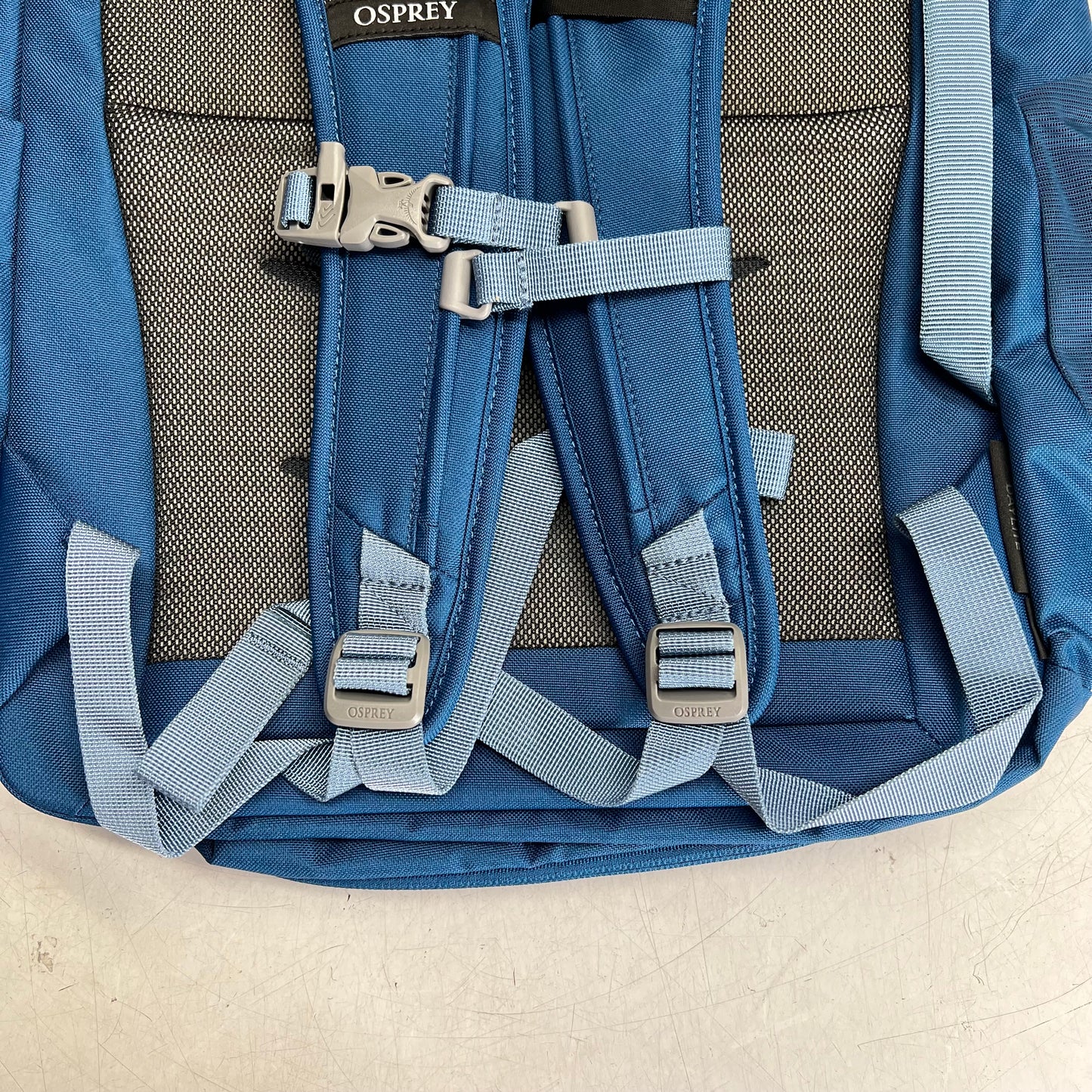OSPREY Daylight Durable Expandable Travel Pack 26L Night Shift Blue 10006886