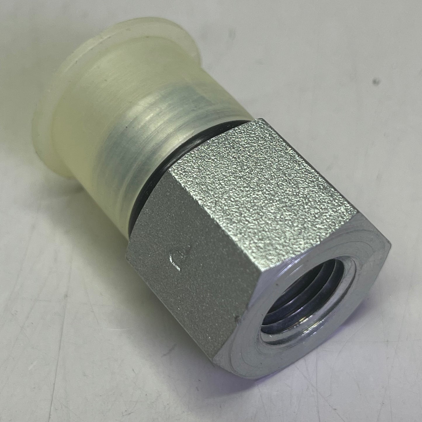 PARKER (25 PACK) Pipe Fitting & Port Adapters 1/4" Steel 8-1/4 F50G-S