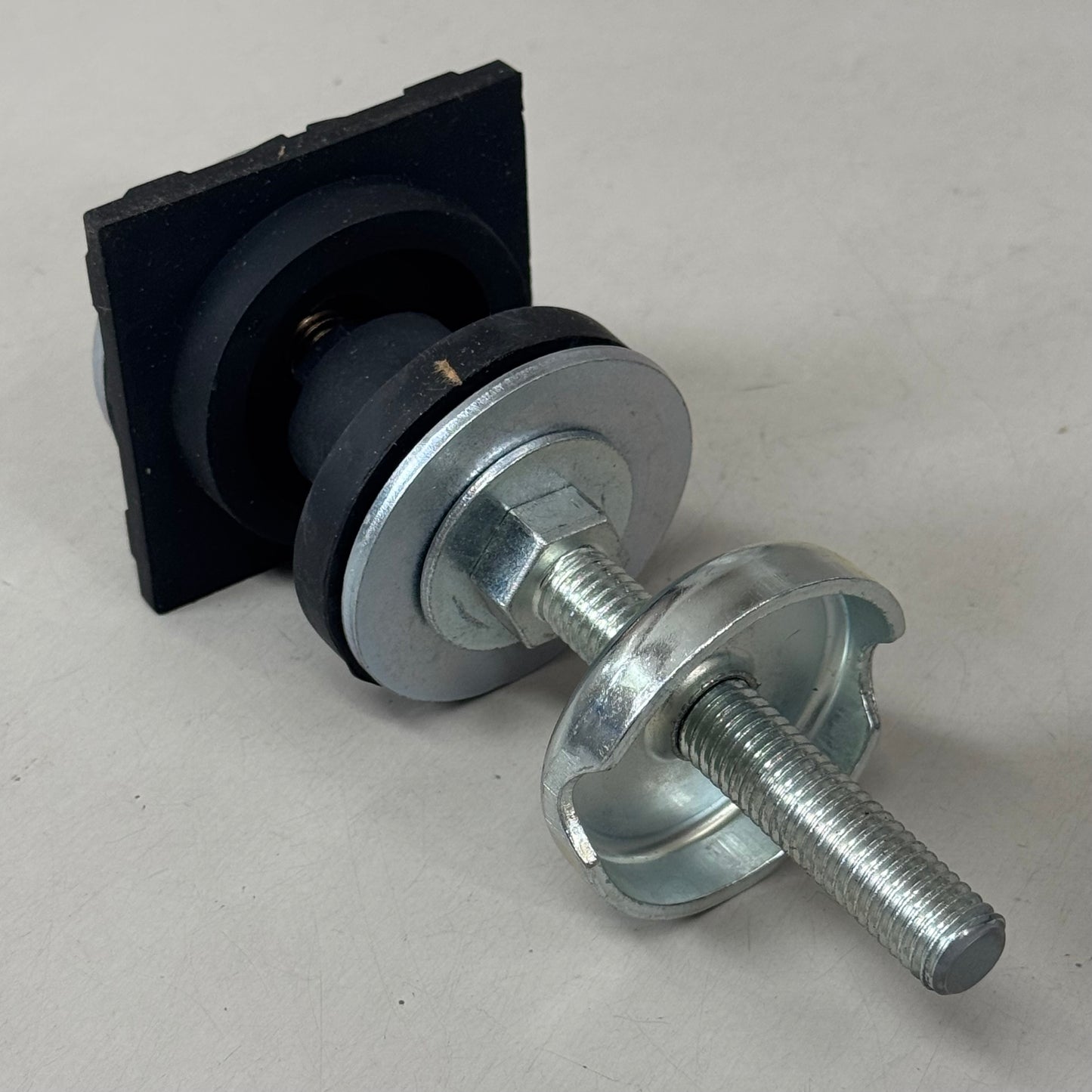 KINETICS Seismic Control Spring Isolator FHS-1-70 GRN 457055 G210339