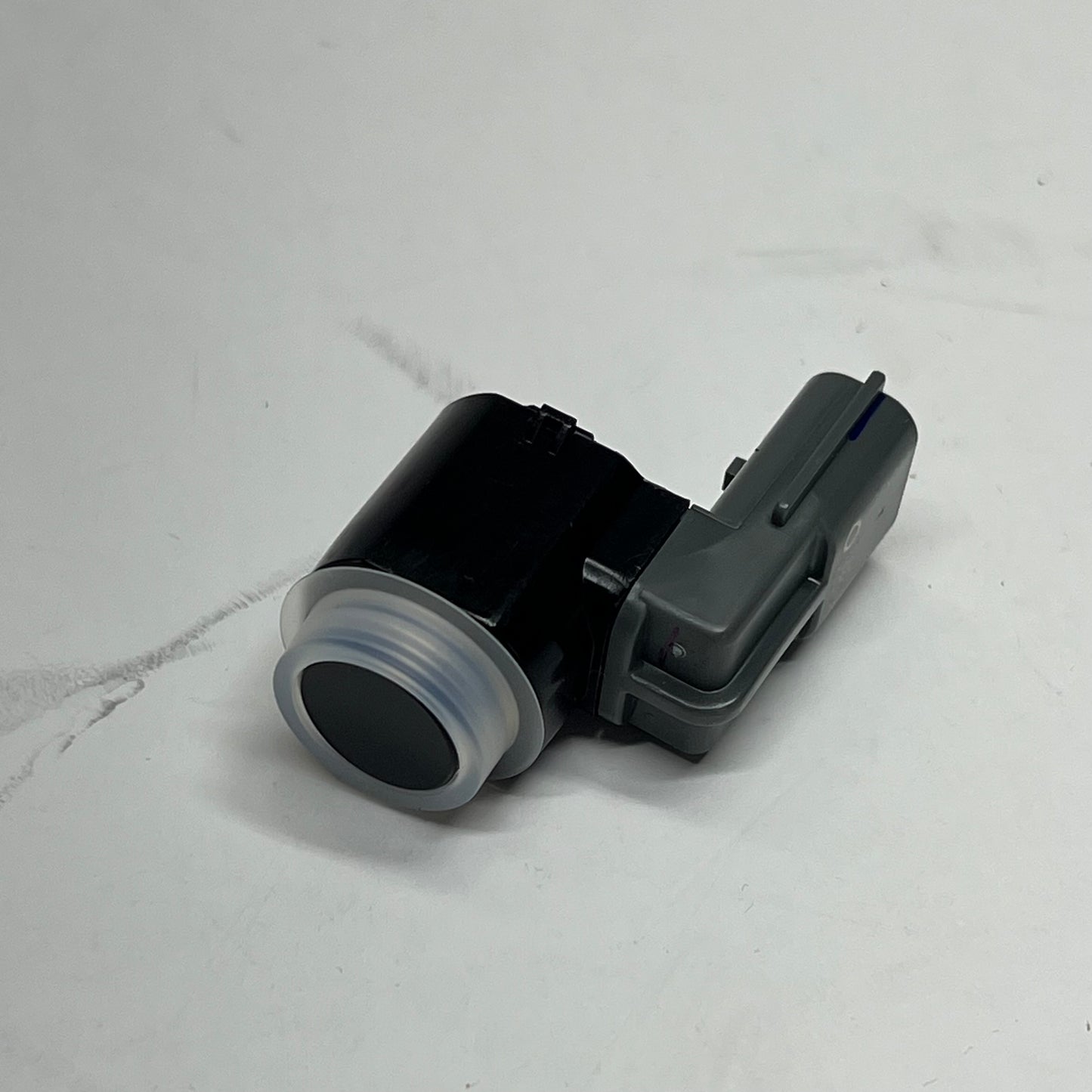 NISSAN Genuine OEM Park Sensor 2016-2021 Nissan 25994-EZ01A