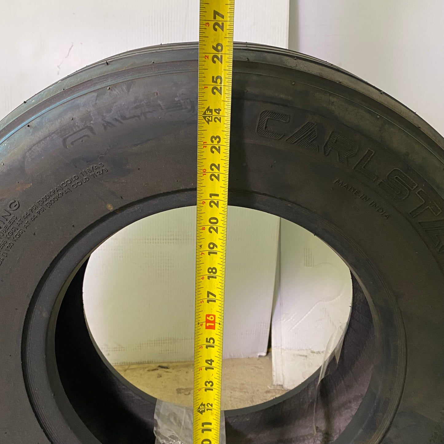 CARLSTAR Tire DOT 52202321 9.5L-15SL Black 6X17713