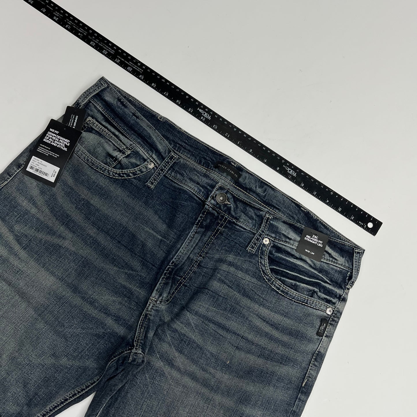 SILVER JEANS CO.  Zac Relaxed Fit Straight Leg Jean Men's Sz 42/34 Indigo