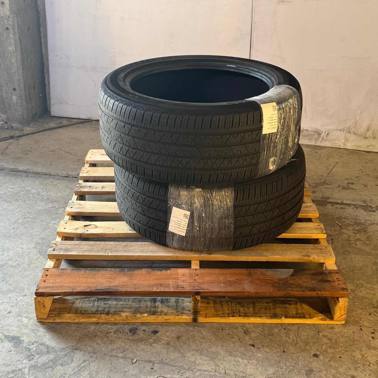 CONTINENTAL (2 PACK) Crosscontact LX Sport 275/45R20 Tire 275/45R20 DOT 4324