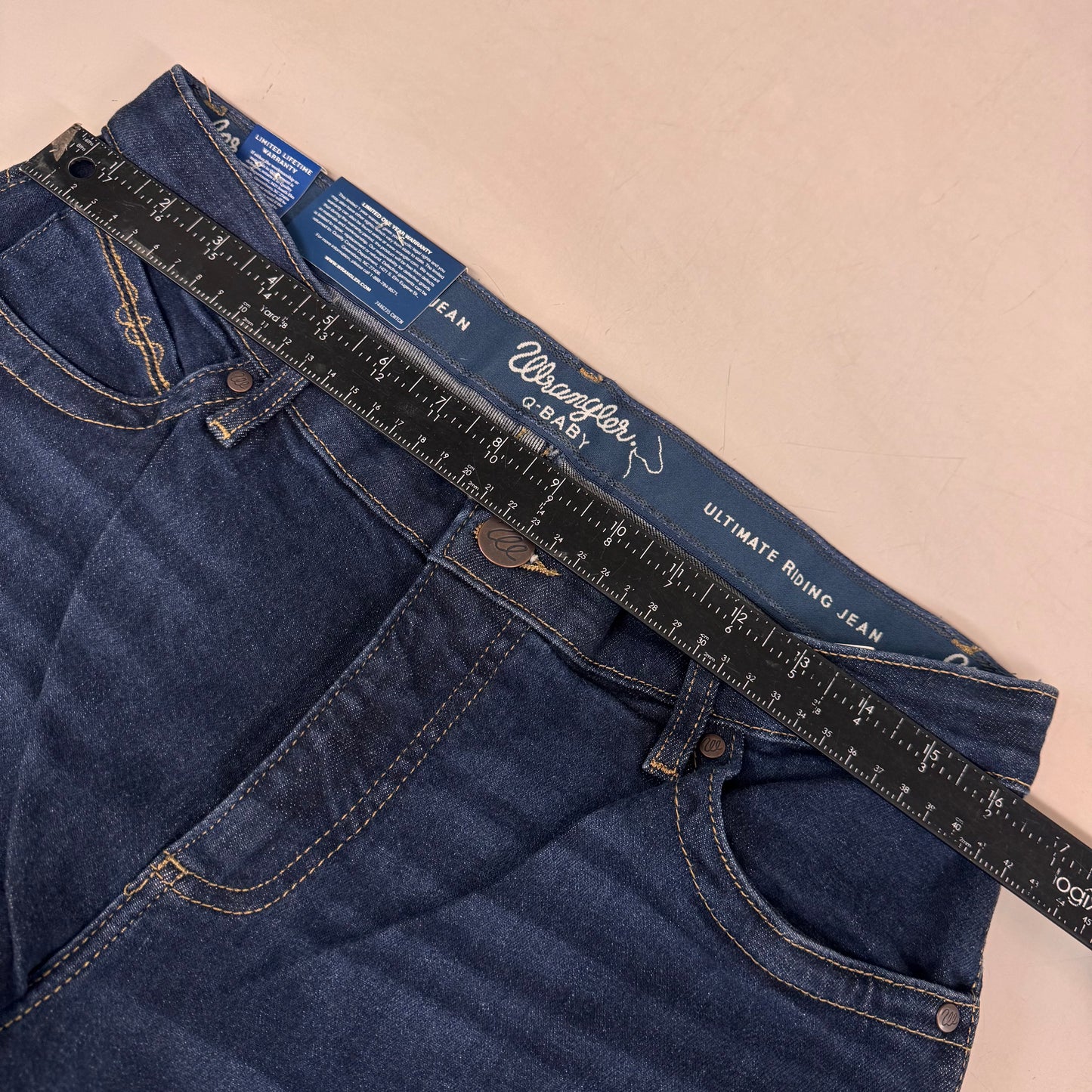 WRANGLER The Ultimate Riding Jean Q-Baby Mid-Rise 32/13 x 32 Avery 10WRQ20VA