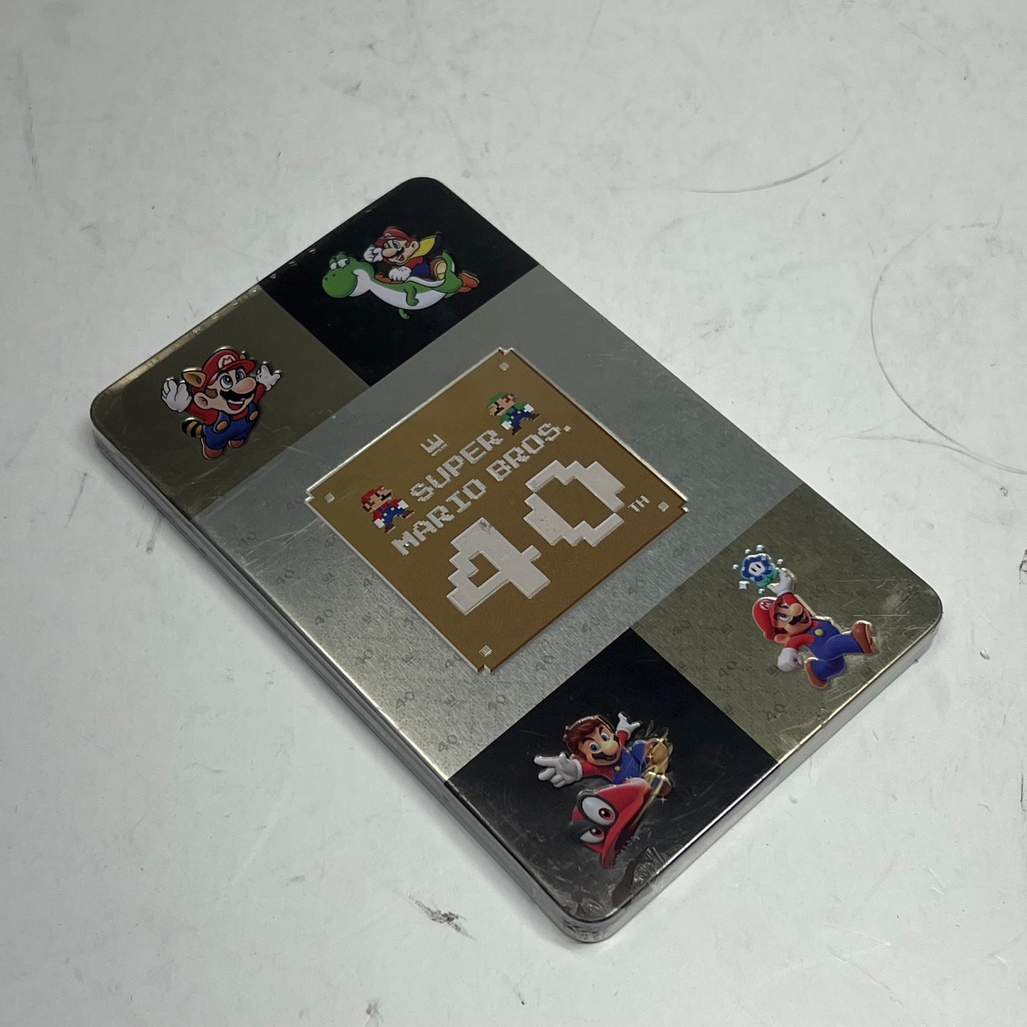 ZA@ NINTENDO Super Mario Bros 40th Collectable Game Case 7"x4" Multicolor (As-Is)